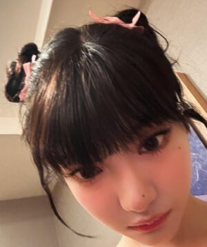 Ningning Instagram - 일본핫데뷔👧🏻
