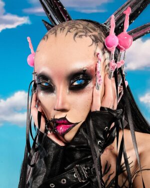 Niohuru X Instagram - 你是魔鬼中的天使 让恨变成太俗气的事🩸 @abookof 🩸
.
Photographer   Creative Director : Lily Lytton @lilylytton_photography 
Stylist: Miranda Monroe @mirandamonroe.xo 
Lighting Assistant: Margot Lily @margotlily 
Hair: Jackie Bieber @madebyjackiebieber 
Prosthetic Make up: Cesia Martinez @gutterglitt3r 
Nails:  Rox Vazquez @statement_not_maintenance Zahara Browne @dahouseofphalanges 
Studio: The Powder Room Studio @thepowderroomstudiola
3D edit: @unfor_