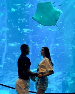 Nisamanee Lertvorapong Instagram - ปลากระเบนยังยิ้มให้เราเลย😂😍❤️
เคยคิดมาตลอดว่าอควาเนี่ยมอ่อม จนไปเดินกับคุณพ่อ อยู่ได้ทั้งวัน อิอิ😝