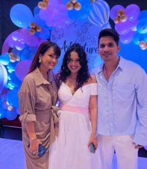 Nisha Rawal Instagram - ♥️

Celebrating the sweetest anticipation today at Yuvi-Prince’s baby shower!

Wishing you both endless joy & a future filled with laughter, love, and the pitter-patter of tiny feet.

May this new chapter bring you all the happiness your hearts can hold. ✨
.
.
.
.
.
Wearing @pankhclothing