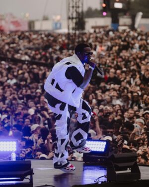 Niska Instagram - J’ai rien lâché depuis le Delta oooh 
Merci la Big F 🫵🏾🐐

🎥 @lacremefilm 
📸 @lou_bet