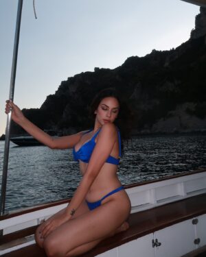 Nitibha Kaul Instagram - No white clouds in my blue sky

Bikini @frisky.in