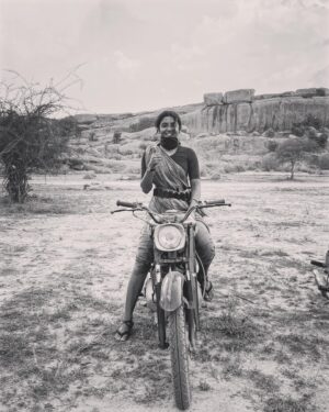 Nivedhithaa Sathish Instagram - Heart is so full, Thank you for all the love! #Thaenpasiyaar 🥺♥️🙏🏾

#CaptainMiller