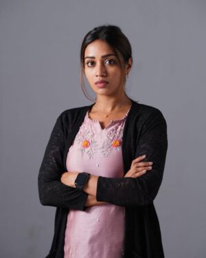 Nivetha Pethuraj Instagram - Look tests for #dolly aka pallavi from Paruvu .. Thanks to my team for dolly.. 
@siddharth_vox @rajashekarvadlapati @thimmappa180 @tokalasomasekharmakeup @happygirlnish