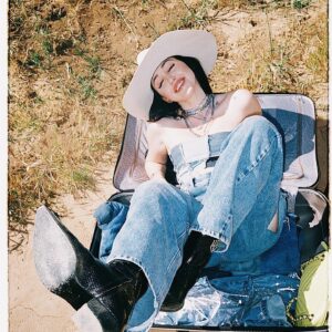 Noah Cyrus Instagram - the little song that absolutely could. “July” gets a BILLION streams on Spotify in July!!!!
my dad taught me a lesson that not just the music business but in life you could be told a million no’s before you get that one yes. i got a lot of no’s in regards to this song being released as a single, i had to beg and bargain, but there were a few of us who truly believed in it. July taught myself and my team and the ones in power that there’s nothing better than an artist who just shares real and authentic music, and it doesn’t take a big fancy music video to make a song reach global success. it’s an honesty that can connect and reach people and bring them a healing only a song can do.
July was the start of a whole new outlook i had on my music and who i wanted to be as an artist.
i wana thank and give all my love to @mike.sonier and @pjhardingmusic ., the day we made this song was magic and we know right there the song was so special. a fun little day in Bali became so much bigger than we could think. i’m also incredibly lucky that it brought me and Pj together, and grew a bond that holds the biggest place in mv heart.

thank you so much to everyone who’s streamed and made this insane milestone for this song real. im so incredibly grateful and happy for July. im proud it was
THIS song. thank you thank you thank you. 🌾🏹🤎