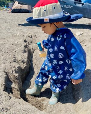 Nobuyuki Suzuki Instagram - Waktu yang terbuang di pantai adalah waktu yang dihabiskan dengan baik✨
#campingstyle
#beachvibes 
#テント ⛺️
#camp
#camplife
#outingstylejp
#けんご