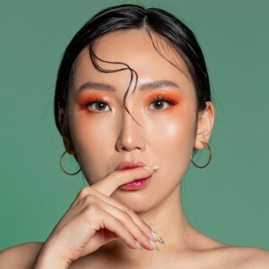 Nomin-Erdene Munkhbat Instagram - 🍑🍑🍑 thank yall 🙃 @lunica_beauty_bar 🌸 Makeup by @khuluushie 💄  Photoby @hos_erdenee