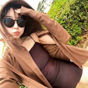 Nonoka Ono Instagram - ☀️
まだ７月前半なのに
暑すぎやしませんかー！！！

毎日プールいきたい🤣❤️‍🔥❤️‍🔥❤️‍🔥

パパはテントがちっちゃくて入れず
番人みたいになってた。笑
曇りだからって日焼け止め付けずにいたら
背中が真っ赤になってたよ😭

曇りでもみんな気をつけてね。
子供も大人もラッシュガードは必要🙂‍↕️✨
#プール #子連れスポット #よみうりランドプールwai