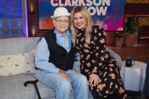 Norman Lear Instagram - You won’t want to miss the @kellyclarksonshow ‪this Monday‬ -- and me too!