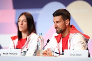 Novak Djokovic Instagram - Team Serbia in Paris. Oui ready. 🇷🇸💪🎾