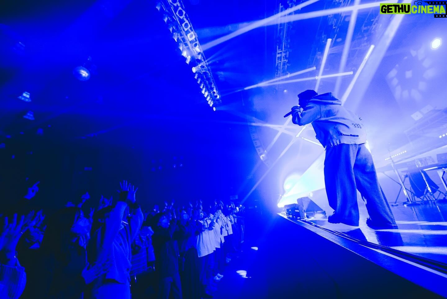 Nulbarich - 2.5K Likes - .
The Roller Skating Tour ‘24
1.19 Fri.
Zepp Sapporo
ツアー2日目終了!
みんなの愛に救われて、なまら楽しい夜でした。
またねー
by JQ
#Nulbarich
#ナルバリッチ
#TRST2024
@nulbarich_official
@mrjeremyquartus
@yamazakitkr
@keitytaguchi
@kainyan
@imamura_shintaro_drums
@__kidd__89
#サトウカツシロ
Photo by @m25flower