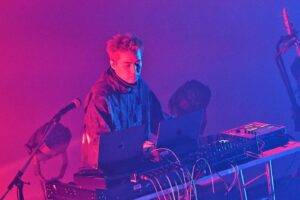 Nulbarich Instagram - .

The Roller Skating Tour ‘24
1.12 Fri.

Zepp Fukuoka

みんなのあったかい愛に包まれて、すごく幸せだったし、ステージから落ちたし、すごくいい思い出になった初日でした！
by JQ

#Nulbarich
#ナルバリッチ
#TRST2024

@nulbarich_official 
@mrjeremyquartus 
@yamazakitkr 
@keitytaguchi 
@kainyan 
@imamura_shintaro_drums
@__kidd__89 
#サトウカツシロ

Photo by： @yoshihiko.tanaka