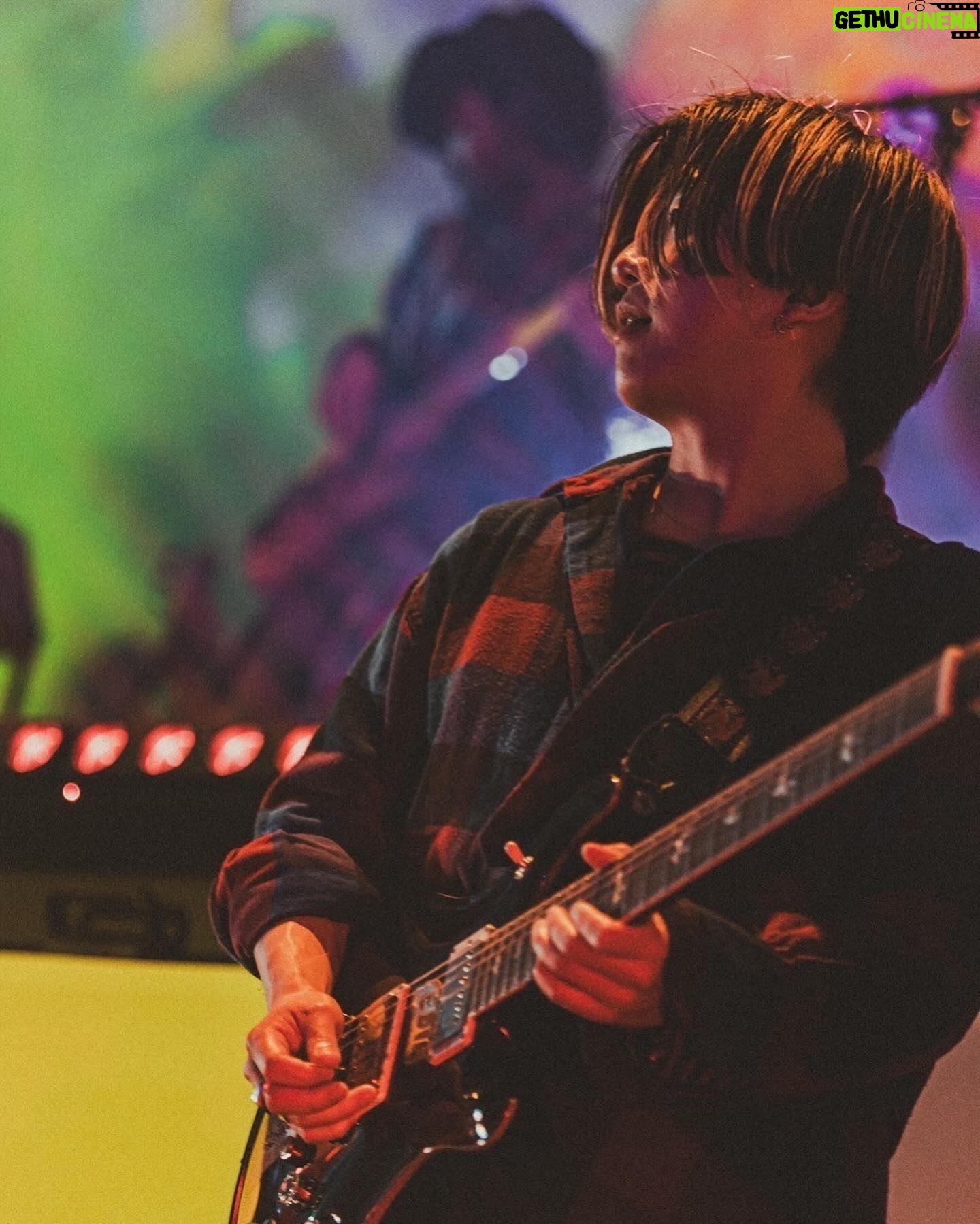 Nulbarich - 2.8K Likes - The Roller Skating Tour ‘24
2.3 Sat.
仙台PIT
ツアーも後半戦に入り
皆様の熱も上がってきてての仙台!
んー
んもーすんごい
きんもちよかったっす。
あと国内は東京2本よ!
悔いなく突っ走るよー
ついてきてよーb
by JQ
#Nulbarich
#ナルバリッチ
#TRST2024
@nulbarich_official
@mrjeremyquartus
@yamazakitkr
@keitytaguchi
@kainyan
@imamura_shintaro_drums
@__kidd__89
#サトウカツシロ
Photo by @son_tkhs