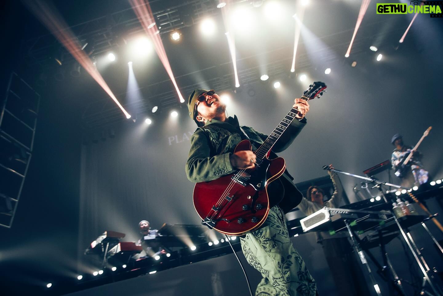 Nulbarich - 2.6K Likes - The Roller Skating Tour ‘24
1.26 Fri.
Zepp Namba
すんごい歌ってくれた。
ジャンプできなかった分の声確かに受け取りました!
やばかったーー
もらった愛で残り完走するぞ。
おう!おう!えーーい!
p.s
また落ちたけど全っ然無傷です。
ご心配おかけしました🙇
by JQ
#Nulbarich
#ナルバリッチ
#TRST2024
@nulbarich_official
@mrjeremyquartus
@yamazakitkr
@keitytaguchi
@kainyan
@imamura_shintaro_drums
@__kidd__89
#サトウカツシロ
Photo by 日吉”JP”純平
