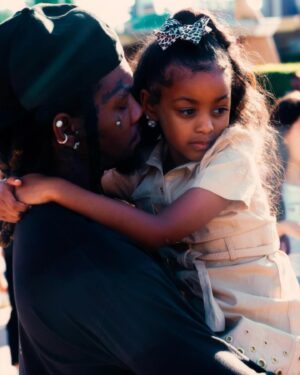 Offset Instagram - Happy birthday my princess kulture my special angel big 6 so fast I couldn’t believe it I love you so much happy birthday happy birthday happy birthday !!!!!🎉