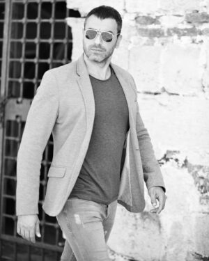 Oğuz Yağcı Instagram - #blackandwhite ✴