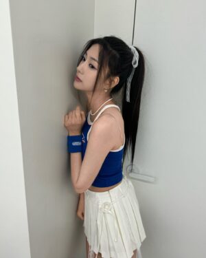 Oh Ha-young Instagram - 파랑파랑 💙
관객분들 모두가 무대를 잘 즐겨주셔서 빵터진거였어 🤣