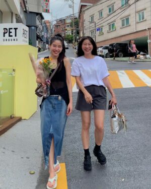 Oh Ji-yeon Instagram - 바보 둘하고 👫🏻 갑자기 ⚡️
갑자기 즐거웠다 🍒남겨둔게 많네 히