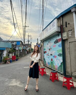 Oh Na-ra Instagram - #갬성골목
여름 한 가운데🌞