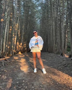 Oksana Fyodorova Instagram - Ну что красивая , поехали кататься ? 🚴‍♂️🚴‍♂️🚴‍♂️
Мой дебют  на горном велосипеде ! 🔥🔥🔥
#природалечит#обновление#велосипед #кисловодск #парк#драйв#немногострашно