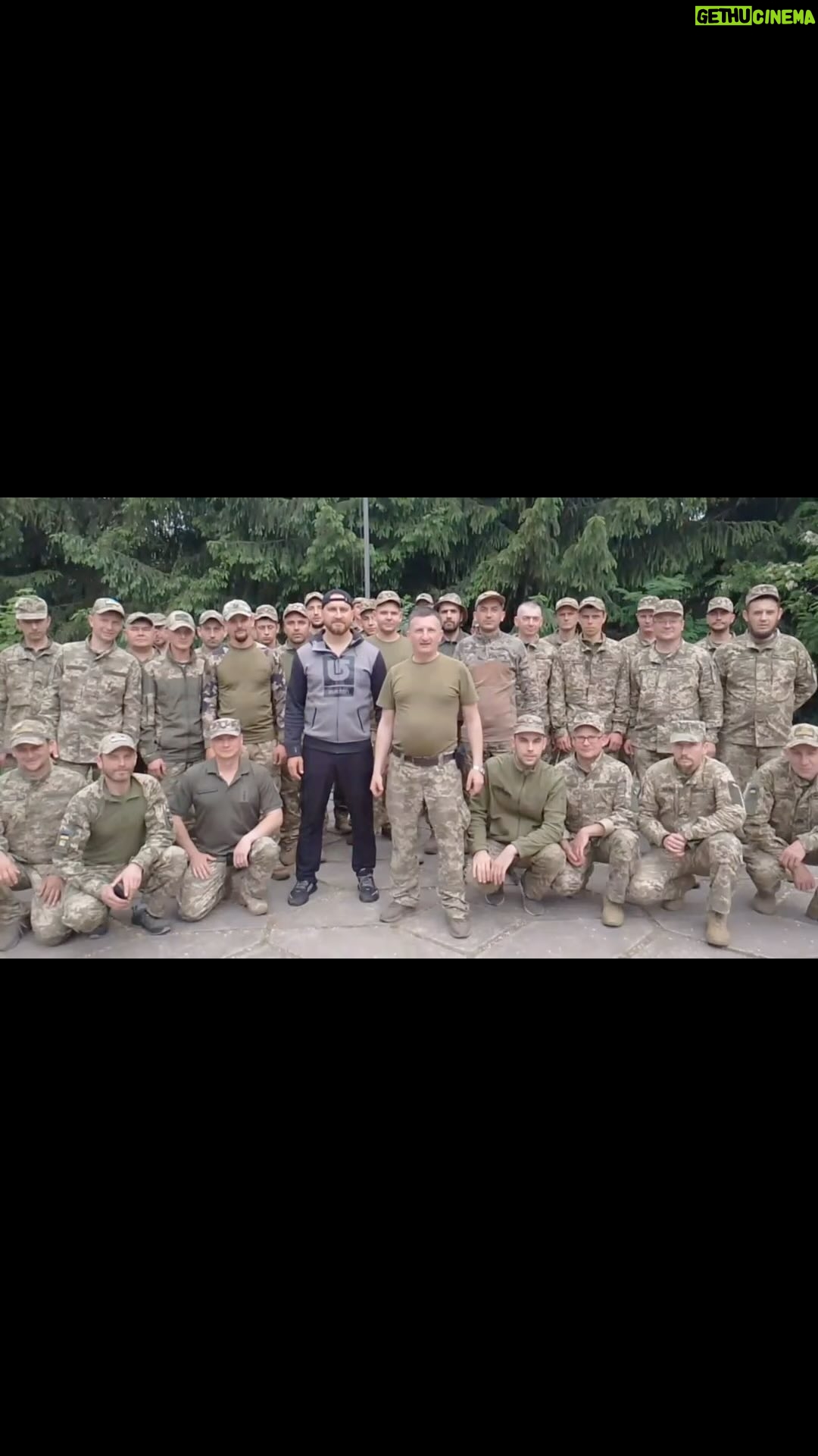Oleh Skrypka - 242 Likes - Сердечно дякую нашим мужнім захисникам за привітання!
Разом до перемоги
Все буде Україна💙💛