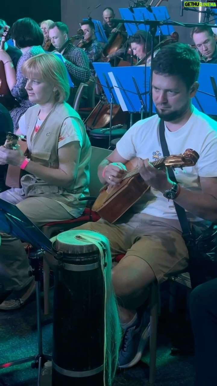 Oleh Skrypka - 283 Likes - До мого Ювілейного концерту в супроводі легендарного НАОНІ Оркестра @naoni.ukrainy залишається декілька годин!
⏰ 19.00
📍 Stereo Plaza (Київ, проспект Валерія Лобановського, 119)
Чекаю зустрічі з вами🤍
#олегскрипка #stereoplaza #наоні #наоніоркестра