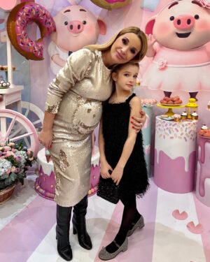 Olga Orlova Instagram - С днем рождения, Теюша!!!!!🎉🎉🎉🎉🎉🎀🎀🎀🎀😘😘😘😘😘