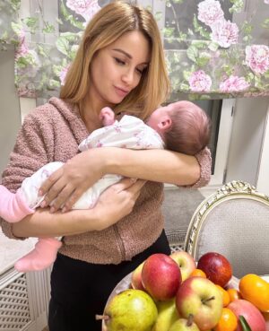 Olga Orlova Instagram - Моё молодильное яблочко❤️