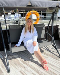 Actress Olga Sumskaya HD Instagram Photos and Wallpapers August 2024