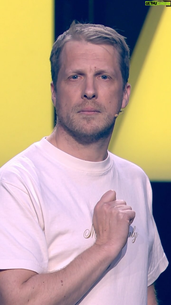 Oliver Pocher - 17K Likes - Ein lyrisches Meisterwerk š¤
Die besten Comedians Deutschlands kommen auch auf Tour, jetzt Tickets sichern! š«
#diebestencomediansdeutschlands #dbcd #oliverpocher #standup #standupcomedy #comedy #feuermelder #feuerwehrmann #michaelwendler