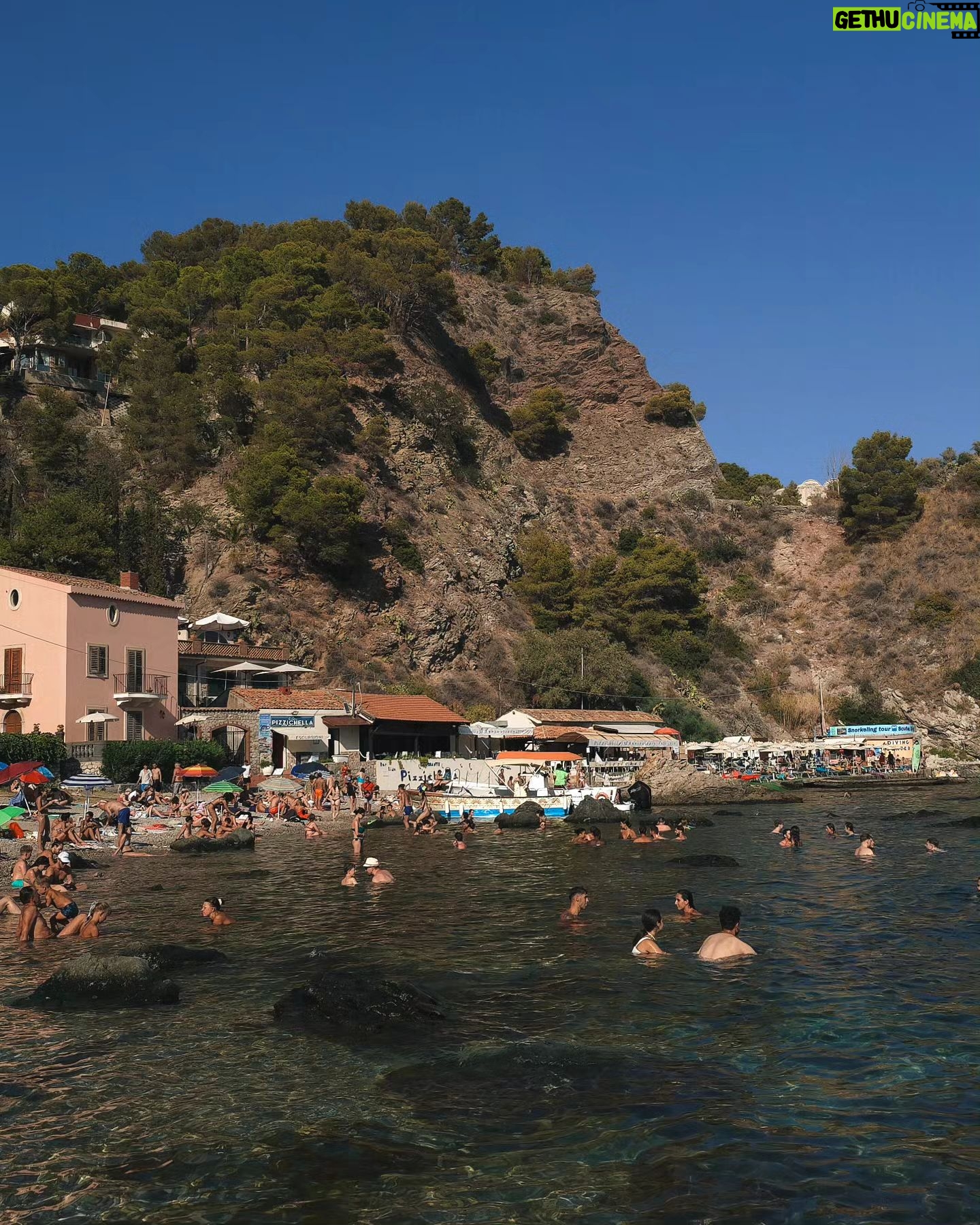 Olívia Ortiz - 5.4K Likes - Isola Bella #Taormina #Sicilia