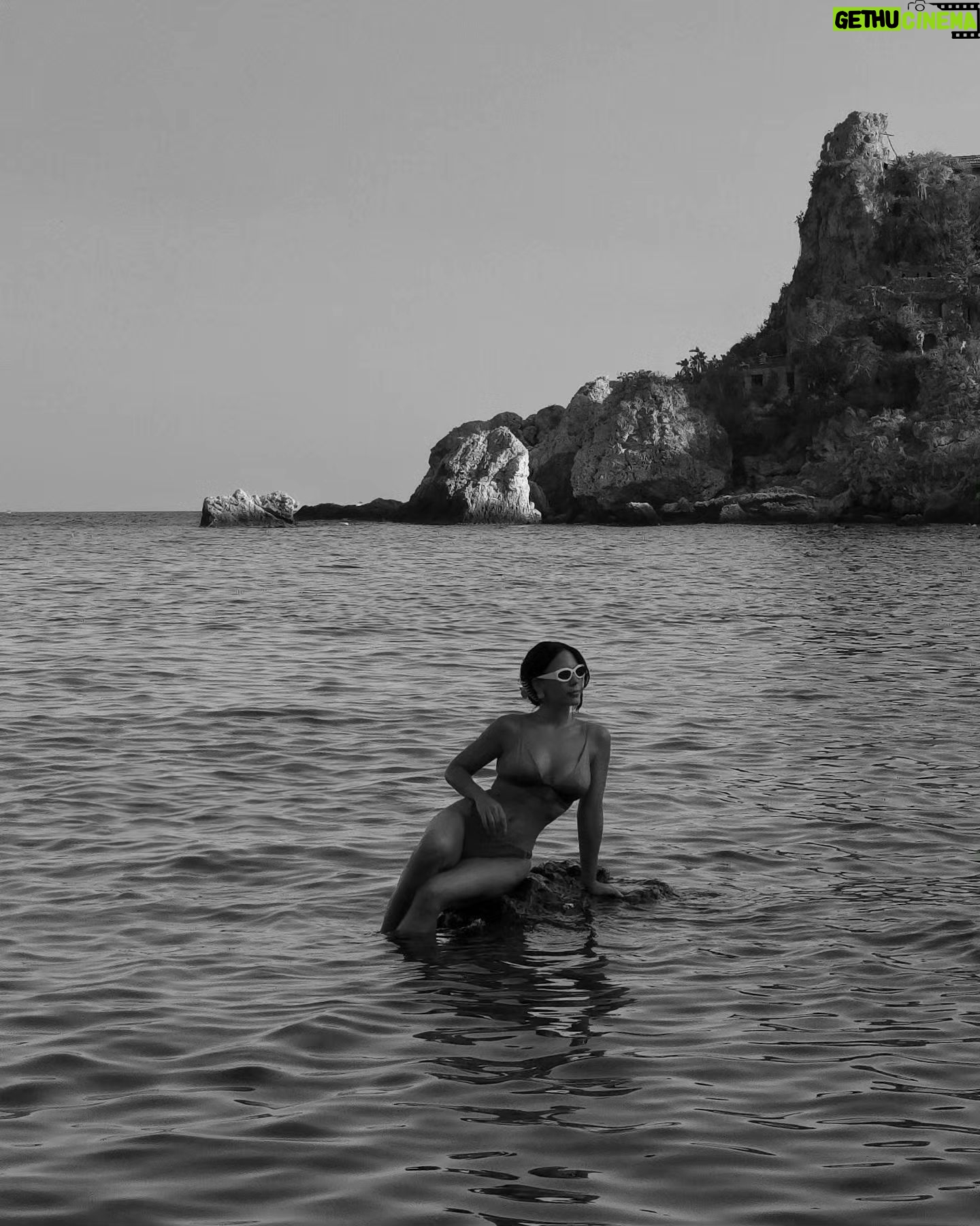 Olívia Ortiz - 5.4K Likes - Isola Bella #Taormina #Sicilia