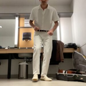 Olivier Couture Instagram - Au cours des derniers mois, j’ai eu l’immense privilège d’ouvrir pour @jonathanroy dans les plus belles salles de spectacles du Québec. Encore une fois, un énorme merci pour ça Jo. Je suis plus que reconnaissant de la belle opportunité que tu m’offres. 💐 

Je prendrai une petite pause de spectacle cet été pour écrire d’autres chansons. 

La tournée reprend cet automne, j’ai hâte. ❤️

@fiercetalentagency
