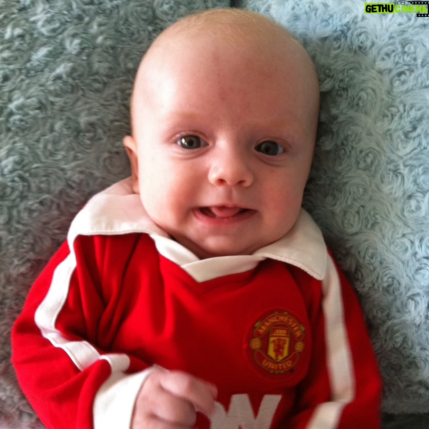 Olly Murs - 41.5K Likes - Forever in his United shirt and Forever a Red! Uncle loves ya Louie Happy 13th Birthday! Time flies! Thanks @manchesterunited New shirt is class 😮💨👌🏻🔥