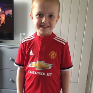 Olly Murs Instagram - Forever in his United shirt and Forever a Red! Uncle loves ya Louie Happy 13th Birthday! Time flies! Thanks @manchesterunited New shirt is class 😮‍💨👌🏻🔥