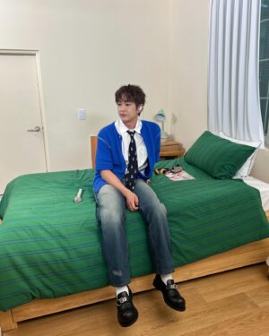 Onew Instagram - 월화수목금토일