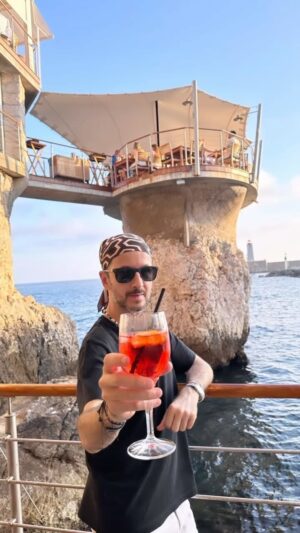Óscar Madrazo Instagram - ☀️🇫🇷 #CotedAzur