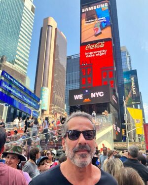 Otávio Martins Instagram - #tbt de quando a gente morava em Washington e pegava um busão pra ir a New York. Que verão incrível! #summerinny