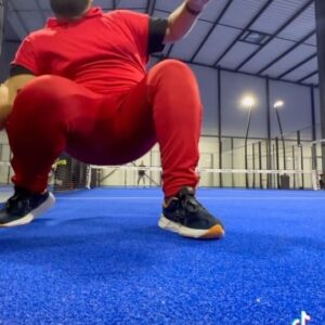 Othman El Hamdaoui Instagram - Je commence ce sport et les gars j’suis piqué carrément ! Qui est chaud pour jouer ? @padel_95
