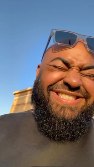 Othman El Hamdaoui Instagram - T’es pas un vrai marocain si .. part.1 🤣🤣