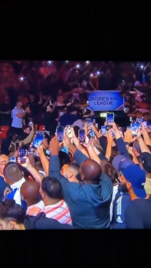 Othman El Hamdaoui Instagram - @cedricdoumbe t’es méchant 😭