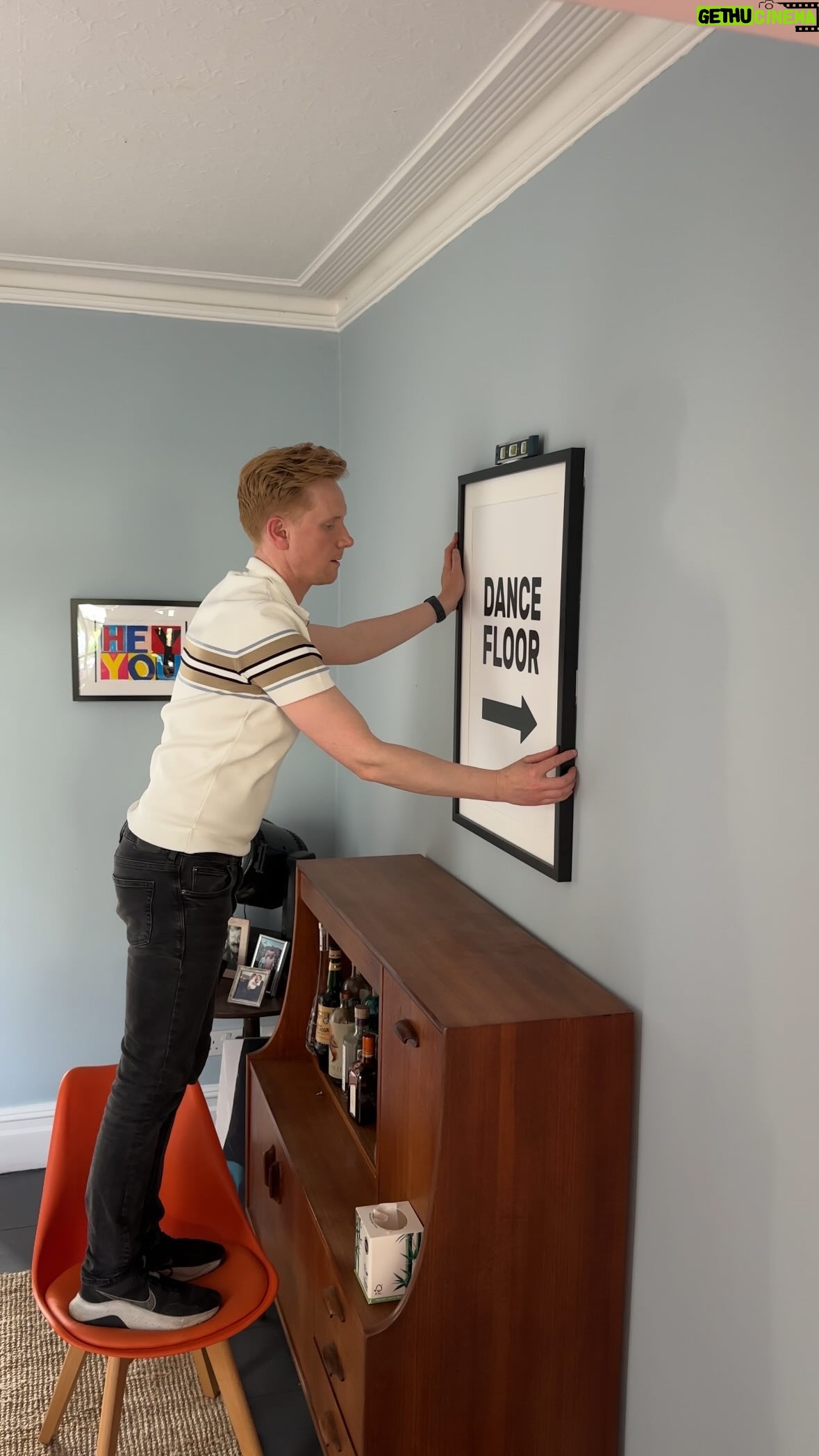 Owain Wyn Evans - 1.6K Likes - Want to hang artwork without drilling holes or hammering nails into walls? šš¼ Use these self adhesive strips, they wonāt ruin your walls or paintwork!
Command Strips work in a similar way to Velcro.
PROCESS
- Stick one piece to your artwork, and the other sticks to your wall, no tools required- just a spirit level!
- Ensure the frame is level, then press the strips against the wall for 30 seconds to set the glue.
- They do have a weight limit so read the instructions!
- These are perfect if youāre renting, as they can be removed easily by pulling the tab. This means you wonāt damage any paint or plasterboard.
- You can also do what we did with this Dancefloor sign and take the glass out of the frame to reduce weight! All other prints here have perspex š¼ļø
- Weāve used these a lot over the years and are perfect for certain jobs.
DIY | Home Design | Home Reno
#diy #homerenovation #homereno #diydecor #ukhomeinspo #artwork @3m #doityourself #diyhomedecor #interiordesign #interiordesignideas #renovationproject #homedecoration