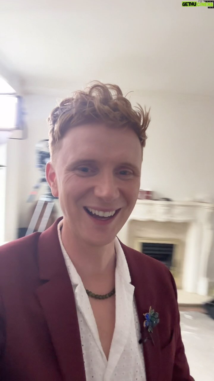 Owain Wyn Evans - 2.2K Likes - Brooch appearing in every episode- guaranteed! š ⨠Thank you for the gorgeoux messages about Homes Under the Hammerā¦. canāt wait for the episodes to start airing. I love nothing more than sashaying around a home thatās in need of a little TLC, and thereāll be plenty of that!