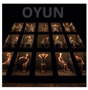 Özge Özder Instagram - Hayatıma yeni giren dev bir heyecanla @1923muzikal ile kutlamak istedim benim için anlamı çok büyük bu günü… 

Cumhuriyetimizin 100. yılında, gelmiş geçmiş en görkemli ve en büyük sahne üstü buluşmasında hem mesleğime,hem de vatana bir saygı duruşu benim için bu büyük proje..Bir parçası olmaktan ne kadar gurur duysam, vesile olanlara ne kadar teşekkür etsem az..Sahne üstünde yaptığım kilometrenin cevabını verir gibi davrandı bana hayat.. Aldım kabul ettim..Teşekkür ederim Tanrım..Bazen sadece bir oyuna seçilmek,seçilmiş kişi gibi hissettirir insana..İşte bu da öyle bir proje..izleyince sizin de aynı şeyleri hissedeceğinizi umuyorum..Başta, birlikte üçüncü oyunumu yaptığım canım yönetmenlerim @mehmetergen8 @lerzanpamir e gönülden teşekkür ederim..@sehirtiyatrolari evim derim ya hep,ikinci evimiz @zorlu_psm ve geri dönmek çok mutluluk verici. @1923muzikal heyacanı sayesinde yol arkadaşlığı yapmaya başladığım @sakm_online @piuent @sadrialisik @keremalisik @ecedizdar @sabritulugtirpanofficial @beyhanmurphy @yektakopan @mertdilekk isimlerimizin yan yana gelişi bile heyecan veriyor.Hepinizin ve emeği geçen tüm ekip arkadaşlarımın #27martdünyatiyatrogünü nü yürekten kutluyorum. 🎈
Ve hayatıma beni ben yapmak için girdiğini düşündüğüm, on yıllardır “ana vatanım, atardamarım” dediğim canım mesleğim,canım tiyatro..Kendini gerçekleştirmek,kendini seçmek,kendini inşa etmek kavramları senin sayende gerçek oldu kişisel tarihimde..Bugün iyi kalpli, duyarlı,dünyaya ve yaşam döngüsüne saygılı,disiplinli ama bir o kadar neşeli,umutlu,pozitif ve güçlüysem eğer bu meslek sayesindedir..Teşekkür ederim ben seni seçerken ve kutsarken, sen de beni seçtiğin ve hep alkışla,ödülle,şefkatle beni kucakladığın için.. Düştüğümde,çıktığımda, ağladığımda,güldüğümde, umutsuz,yalnız,yada fazla kalabalık hissettiğimde en dürüst ve dobra yol arkadaşım hep tiyatro oldu..Tüm sorularımın cevabını aynada yüzüme bakar gibi mesleğimde buldum ben..Bugün mesleğimin,oyunculuğun sayesinde kendini milyonlara duyurmuş alaylı,konservatuarlı binlerce insan var.Bu mesleğe vefa duyup oyunculuk adına kendine bir nebze olsun eğitim katan tüm gerçek tiyatro emekçilerinin günü kutlu olsun.. Nicelerine..Alkışlarla🎈