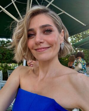 Öznur Serçeler Instagram - 🧿🤍🩷💙🧿

Sürpriz sonlu

Styling: @hamiyetaktass 
Makyaj: @selen_karabulut 
Saç: @no3hairmakeupstudio  @tanerkuyu