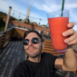 PL Cloutier Instagram - Septembre! Gros mois de changements! Au revoir à mon condo au centre-ville de Montréal, bienvenue à Playa de Carmen!