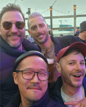 PL Cloutier Instagram - Souvenirs de la @europeansnowpride à @tignesofficiel ! 

Du ski exceptionnel, des rencontres inoubliables, et des partys dont il me manque des bouts !

🏳️‍🌈⛷️🇫🇷

#invitation