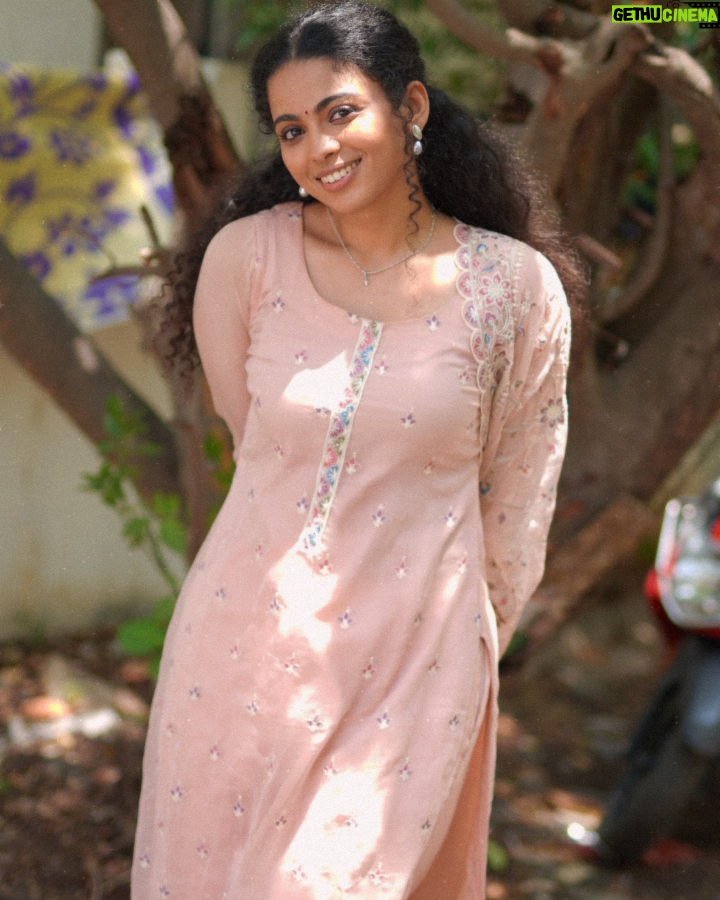 Padeni Kumar - 39.8K Likes - Simply me❤️
.
Beautiful Costume : @justsalwars
Photography: @smart_.raja
@aadilsharieff