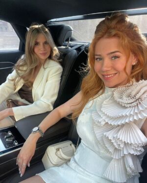 Palina Rojinski Instagram - Happiest happy happissimo Birthday to the best sister on earth @vivirojinski 
♥️♾️✨♥️ ♾️✨♥️ love you endlessly mein großer Schatz ✨⭐️♥️ Capricorn Goals ♑️🐐