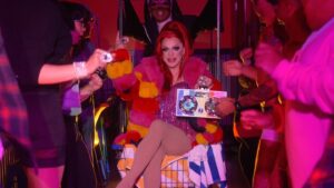 Pandora Boxx Instagram - Dance like no one’s watching baby
Feel it there’s no time for maybe
Dance like no one’s watching baby
Footloose, unquestionably free

DANCE! Out now! Link in bio 🎤🎉❤️

#boxxalbum2024 #boxxalbum